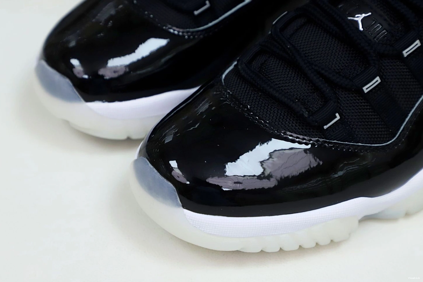 AIR 'JUBILEE 25TH 11   RETRO JORDAN 1228